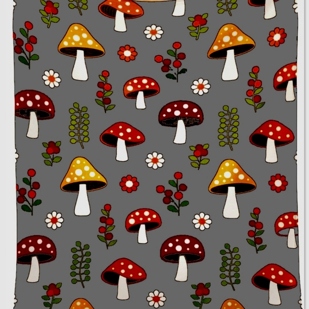 Mushroom Plush Throw Blanket Grey Gray 46x60 46 x 60🍄